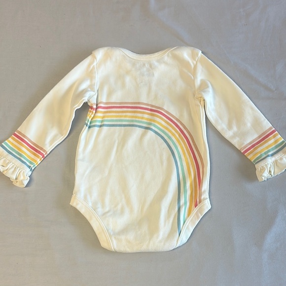 Pehr - LIKE NEW - Rainbow Long Sleeve Baby Onesie - Picture 3 of 3